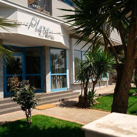 Plaza Hotel Athena Bagian luar foto