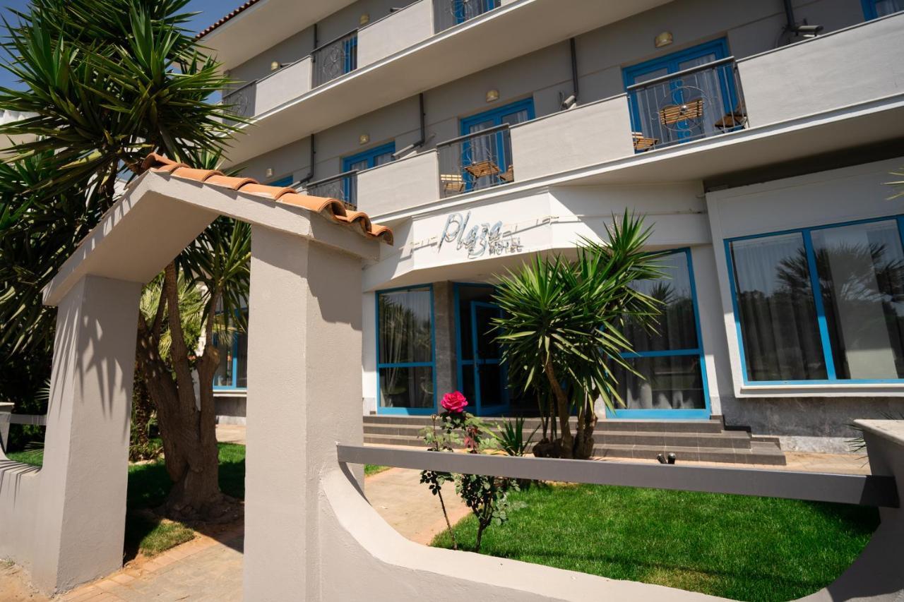 Plaza Hotel Athena Bagian luar foto