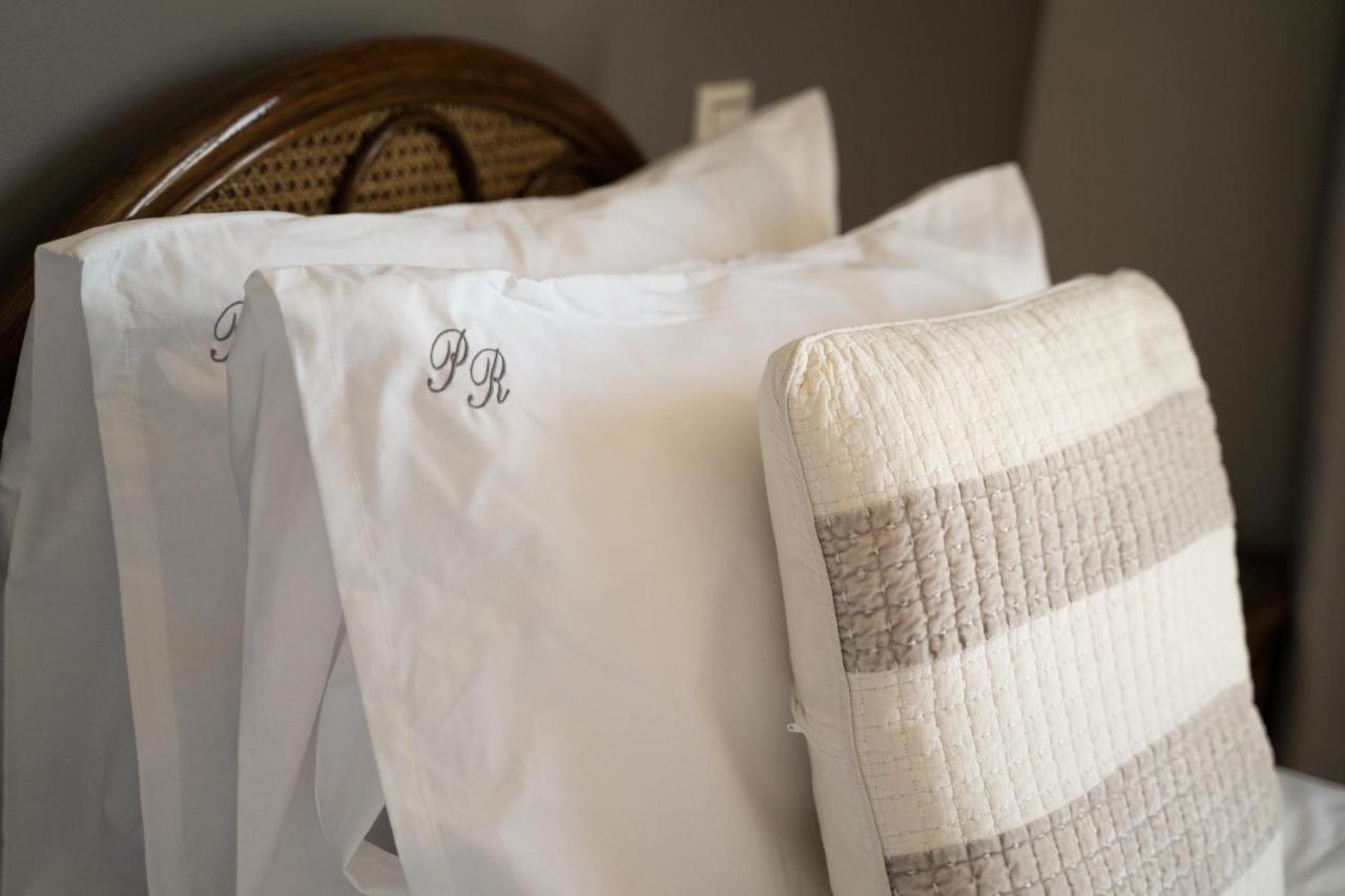 Plaza Hotel Athena Bagian luar foto